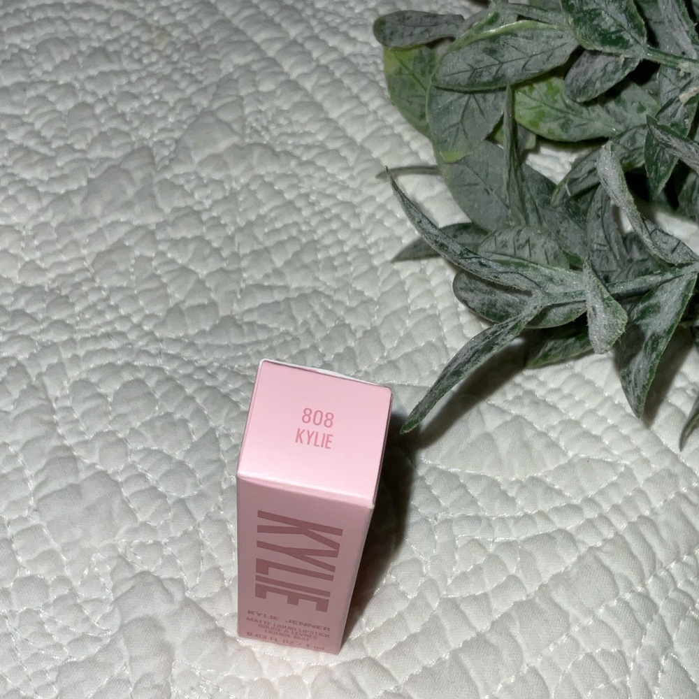 ULTA Beauty Matte Liquid Lipstick - Pink - Picture 2 of 7